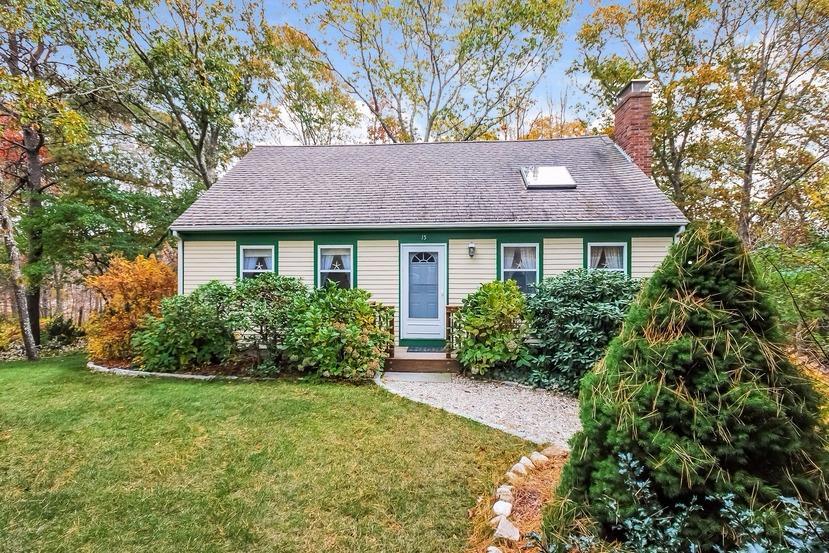 15 Sadys Lane East Falmouth MA 02536