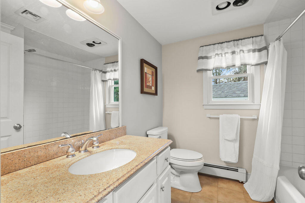 5 Deerfield Road Mashpee MA 02649