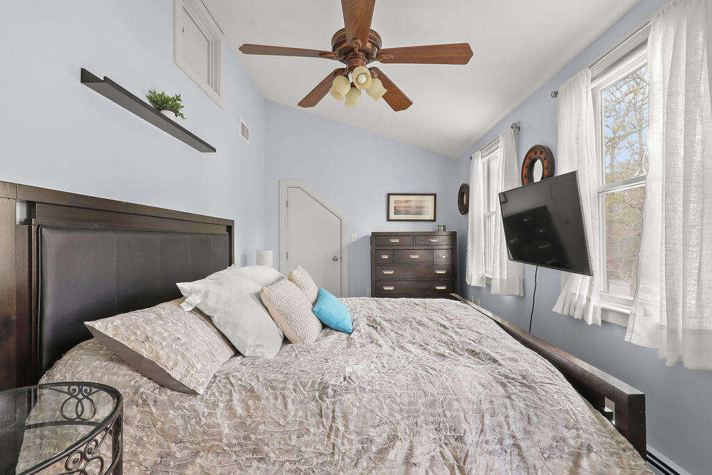 5 Deerfield Road Mashpee MA 02649