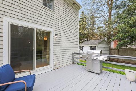 5 Deerfield Road Mashpee MA 02649
