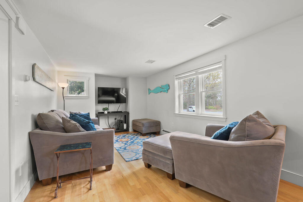 5 Deerfield Road Mashpee MA 02649