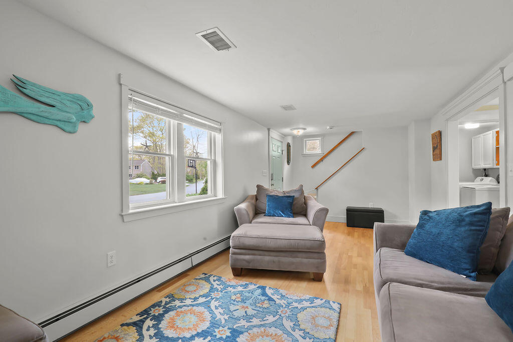 5 Deerfield Road Mashpee MA 02649