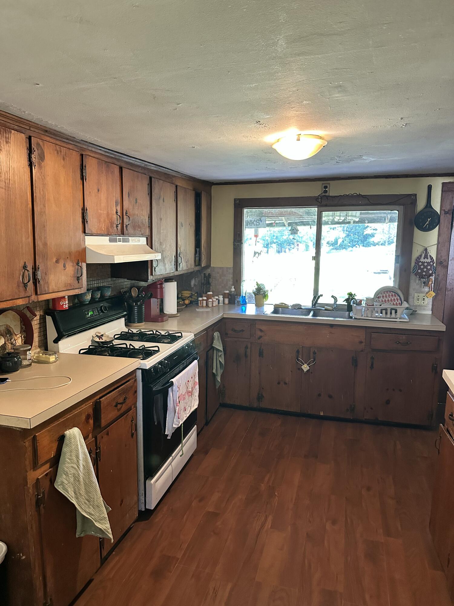 1044 Old Falmouth Road Barnstable MA 02648