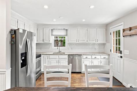 25 Cove Road Forestdale MA 02644