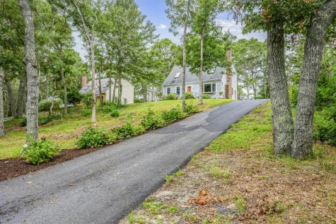 25 Cove Road Forestdale MA 02644