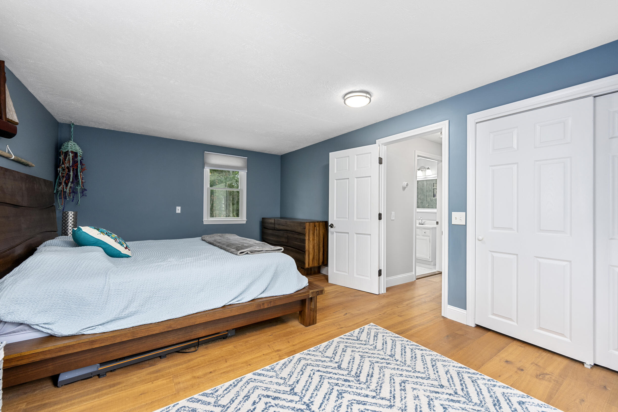 25 Cove Road Forestdale MA 02644