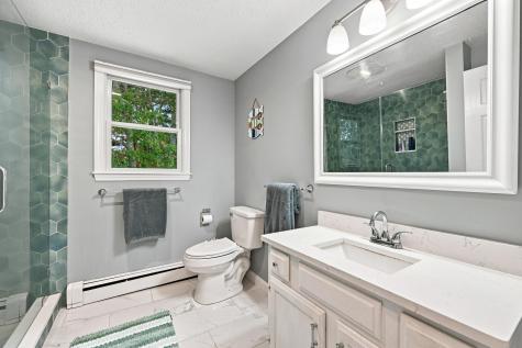 25 Cove Road Forestdale MA 02644