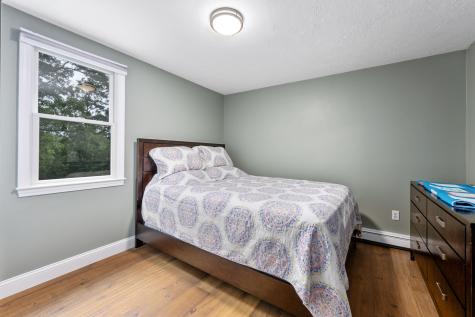 25 Cove Road Forestdale MA 02644
