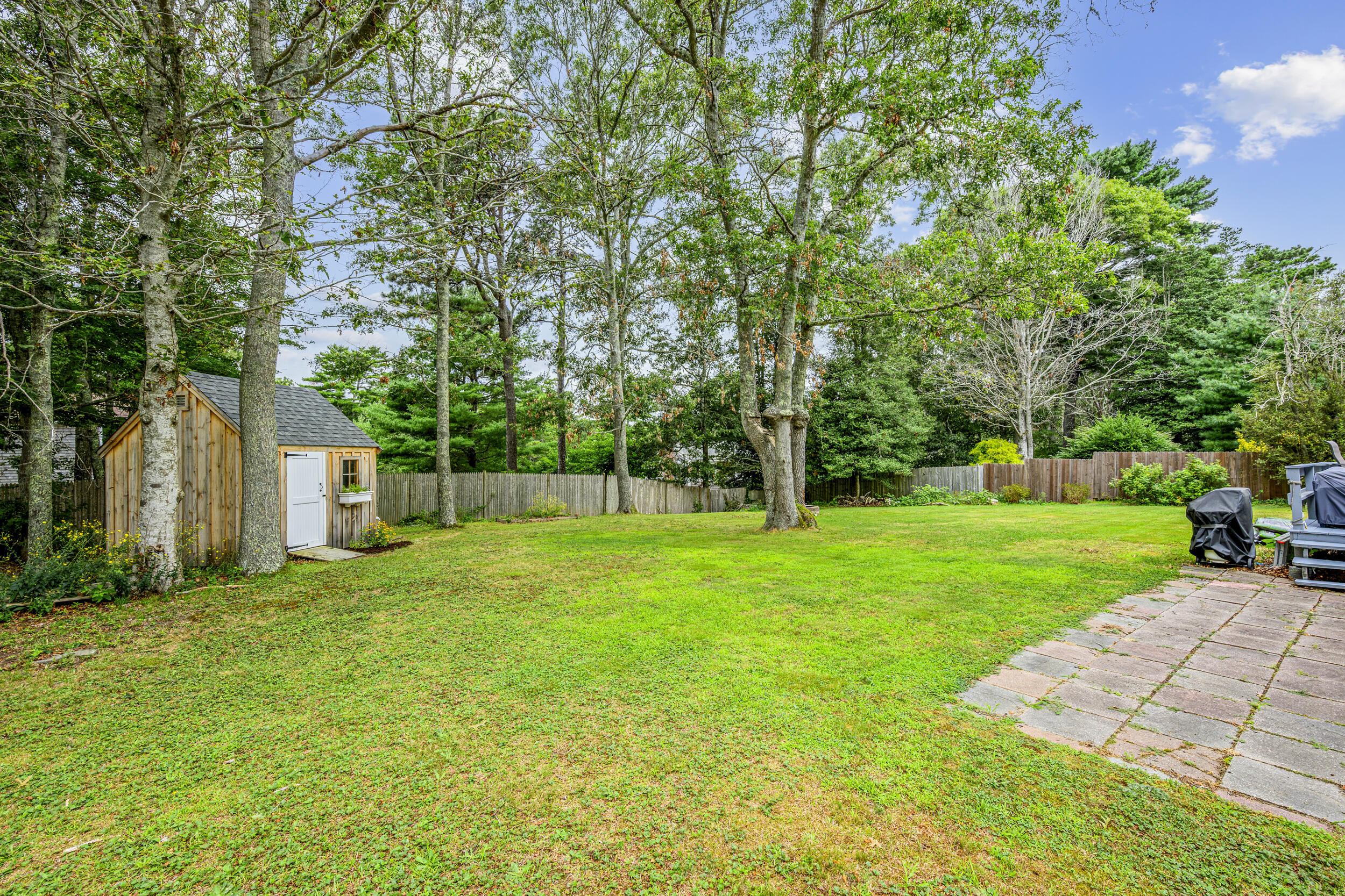 25 Cove Road Forestdale MA 02644