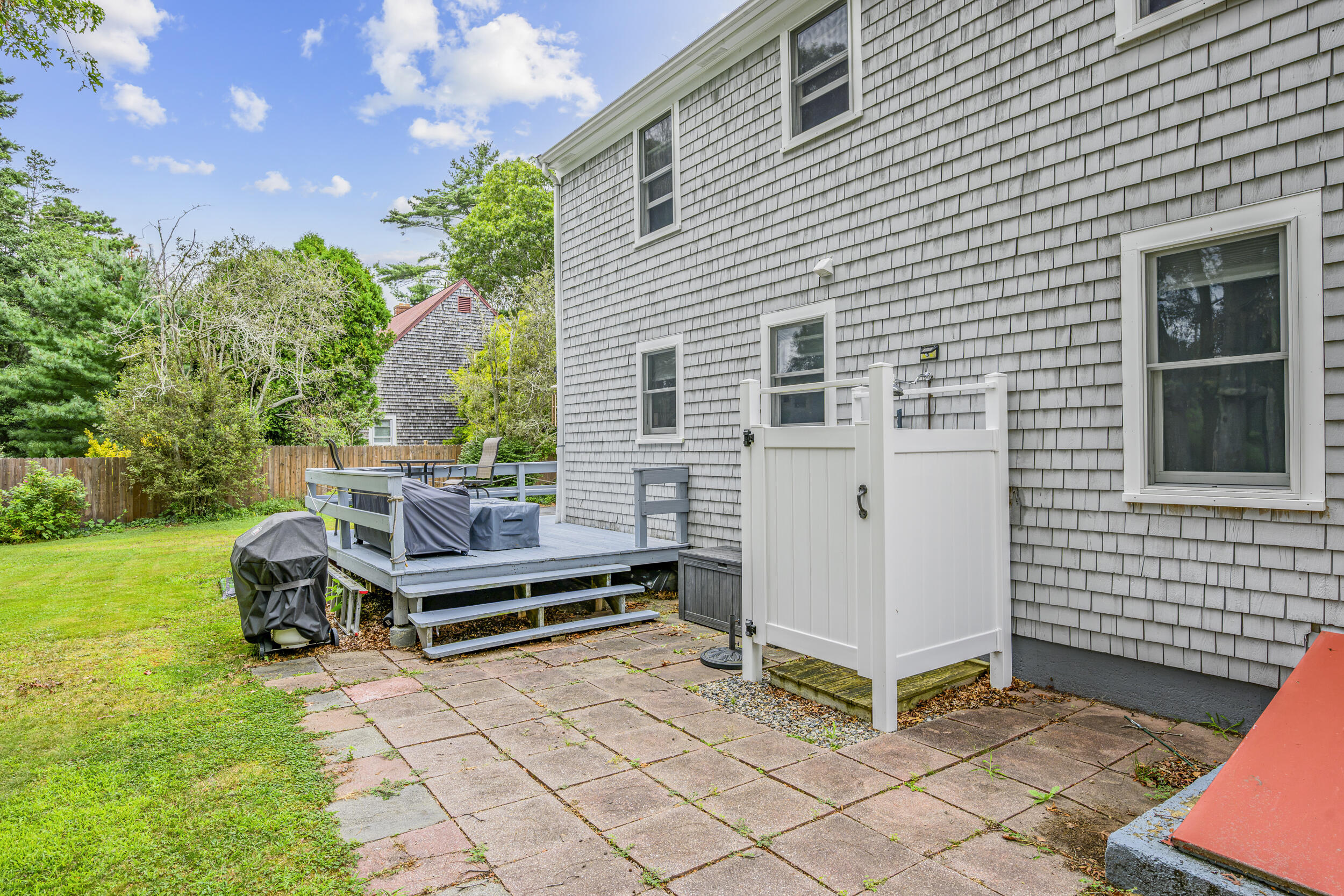 25 Cove Road Forestdale MA 02644