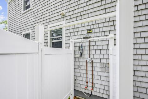 25 Cove Road Forestdale MA 02644