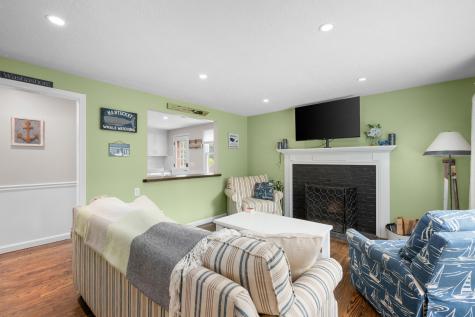25 Cove Road Forestdale MA 02644