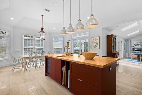 40 Spinnaker Lane Harwich Port MA 02646