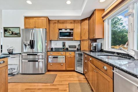 14 Hawthorne Avenue Falmouth MA 02540