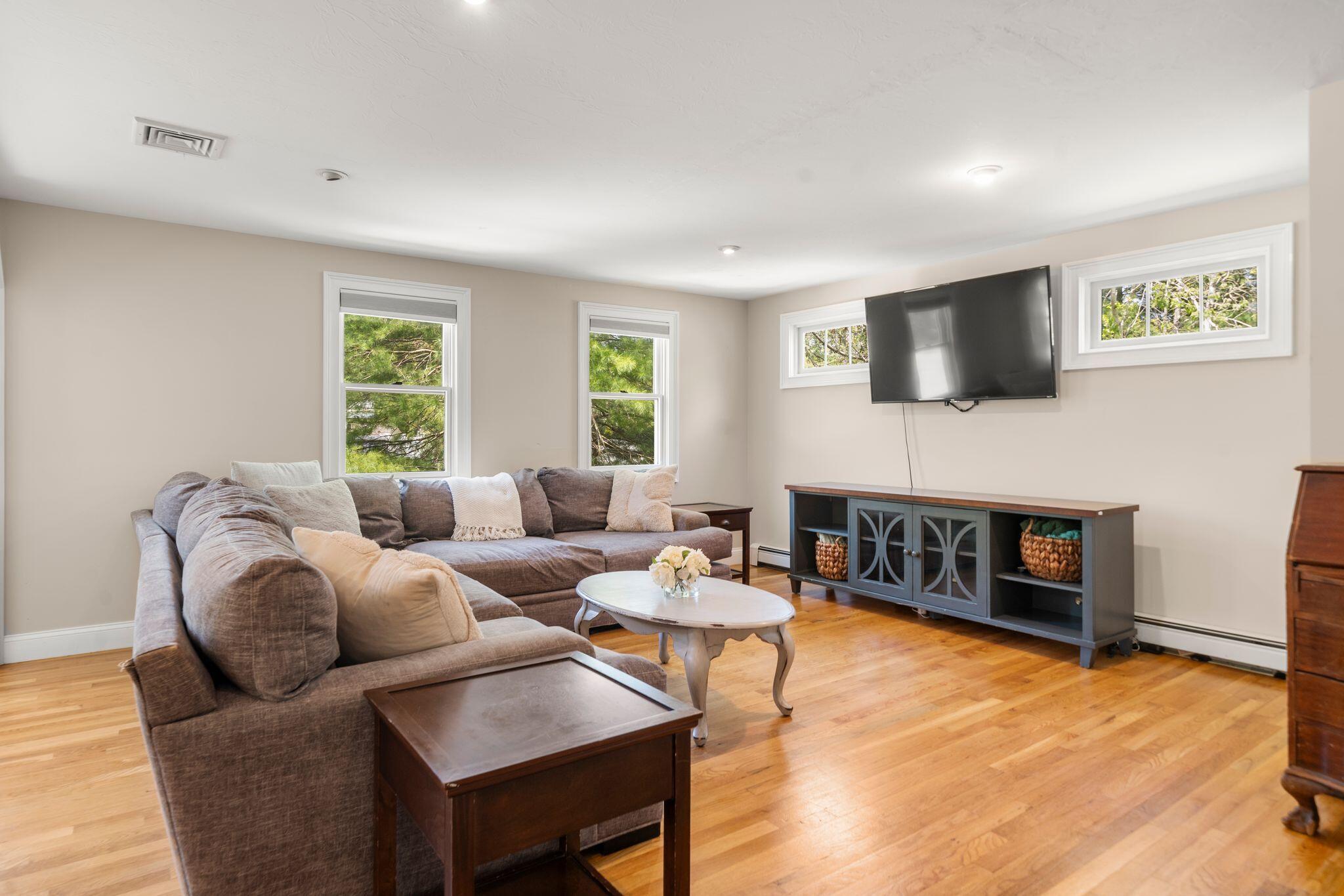 302 Ames Way Centerville MA 02632
