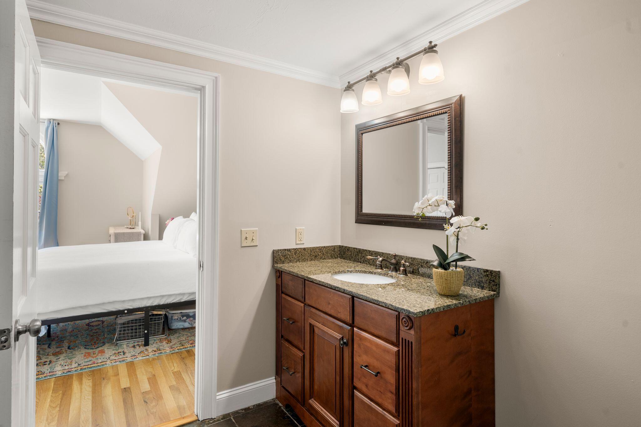 302 Ames Way Centerville MA 02632