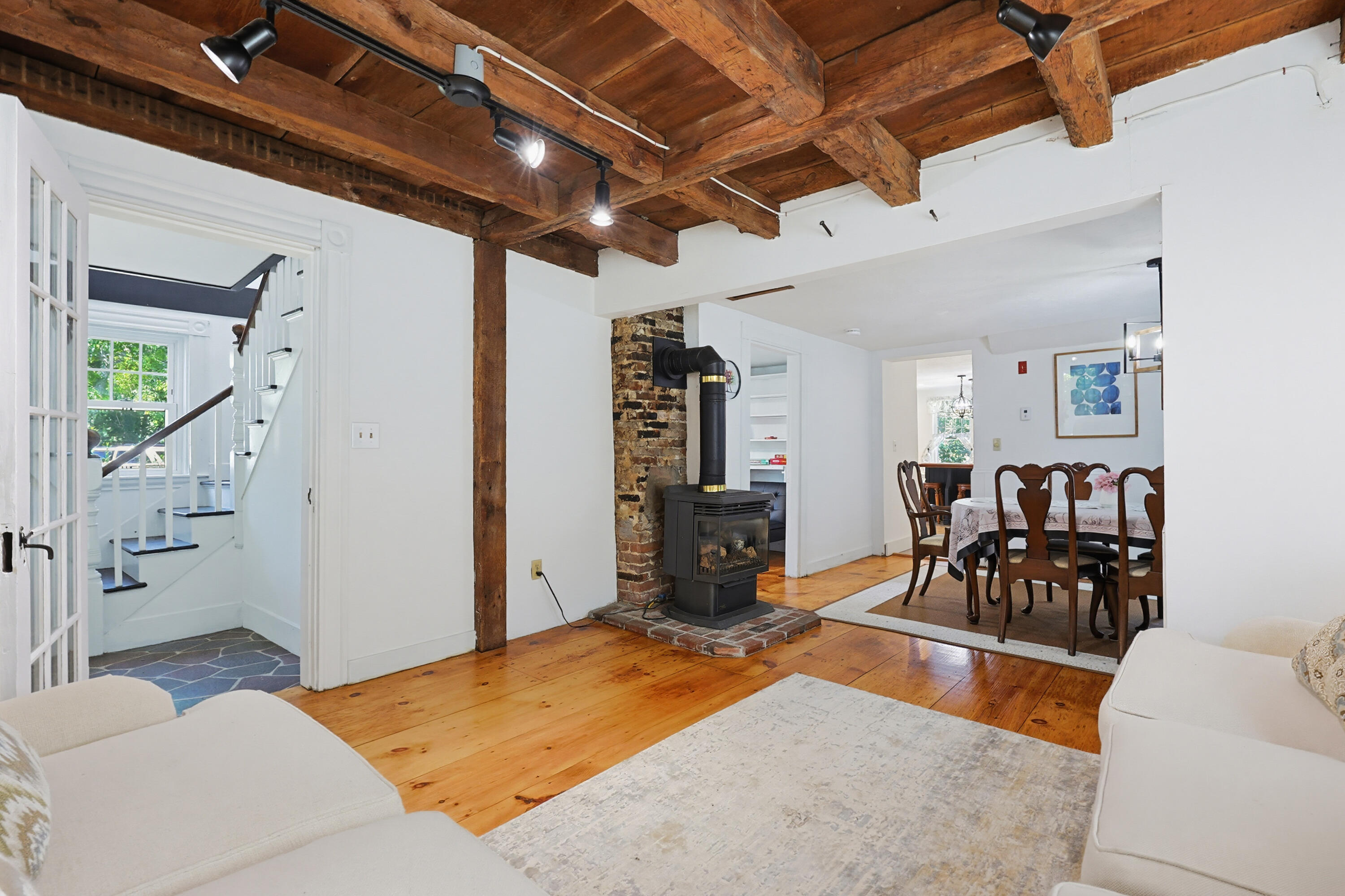 713 Sandwich Road East Falmouth MA 02536