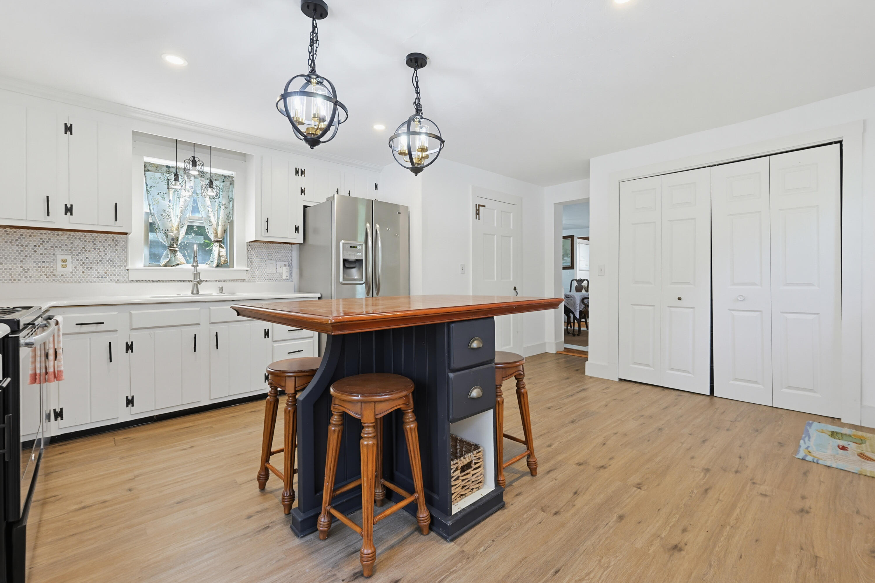 713 Sandwich Road East Falmouth MA 02536