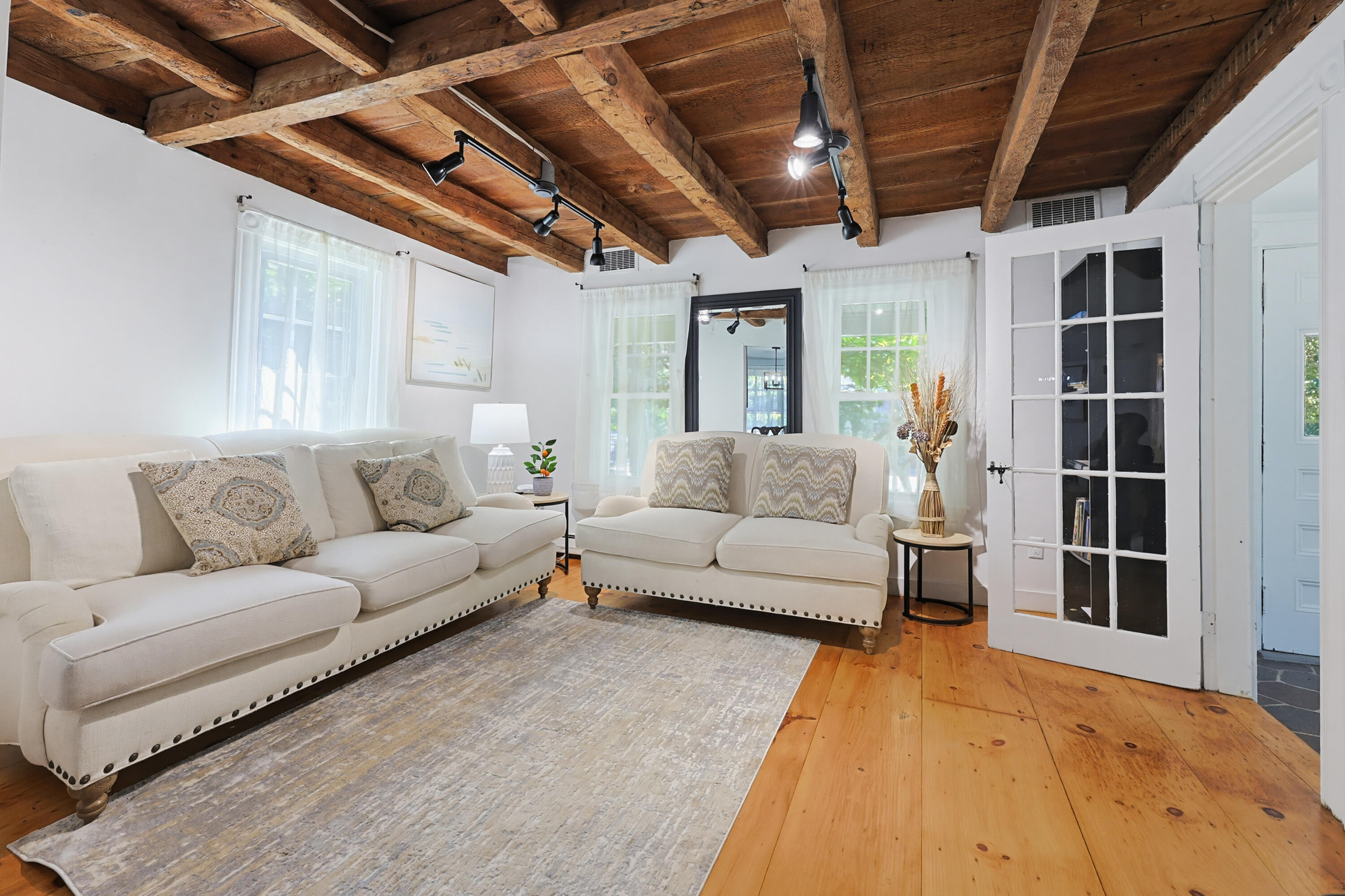 713 Sandwich Road East Falmouth MA 02536