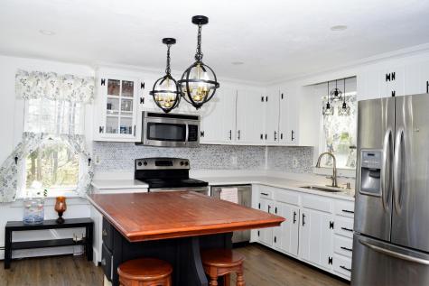 713 Sandwich Road Falmouth MA 02536