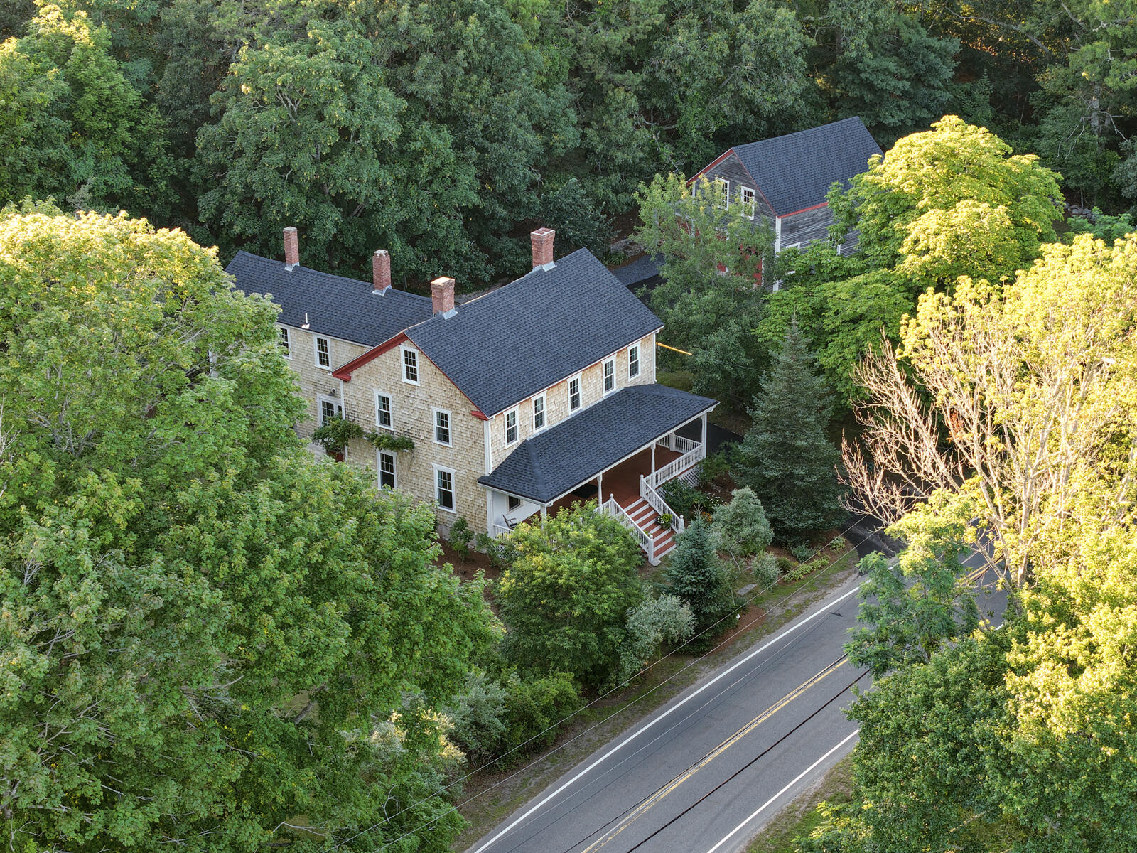 1276 County Road Cataumet MA 02534
