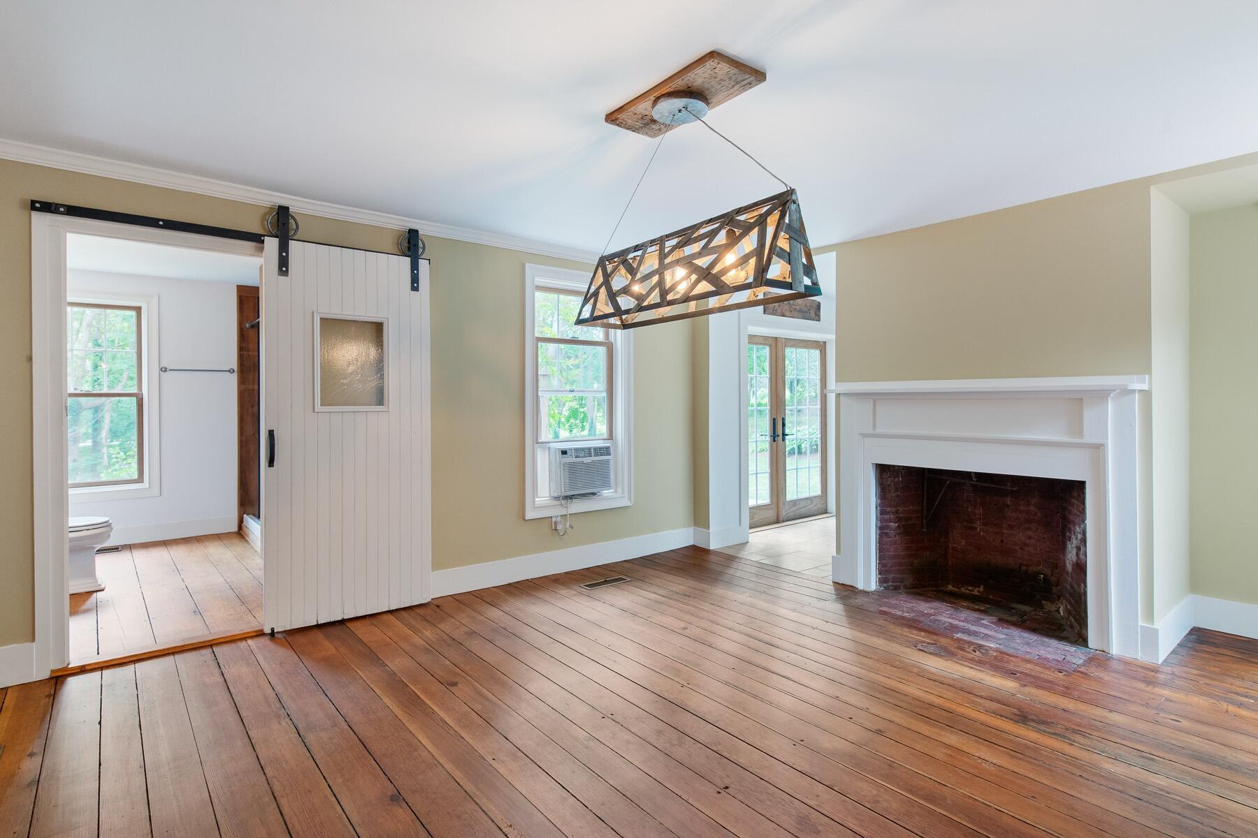 1276 County Road Cataumet MA 02534