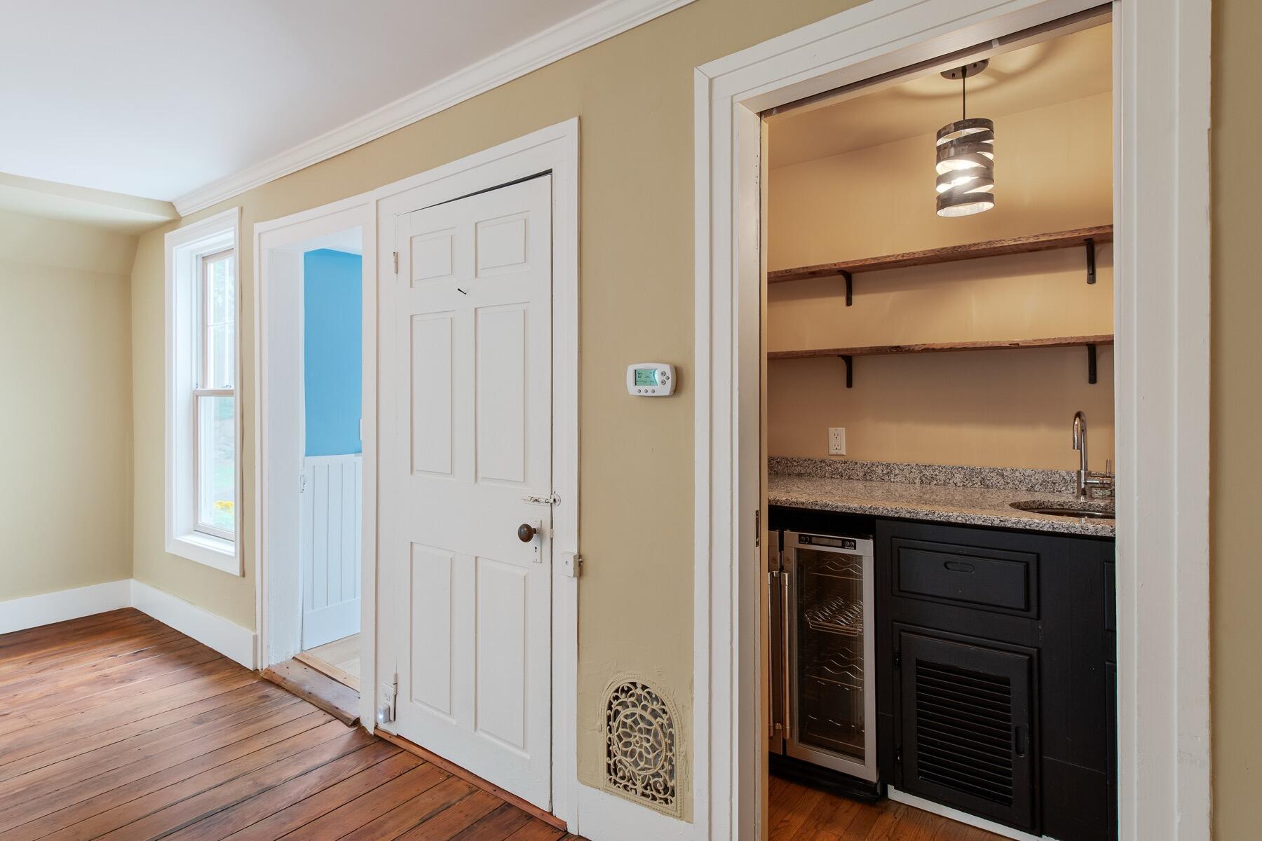 1276 County Road Cataumet MA 02534