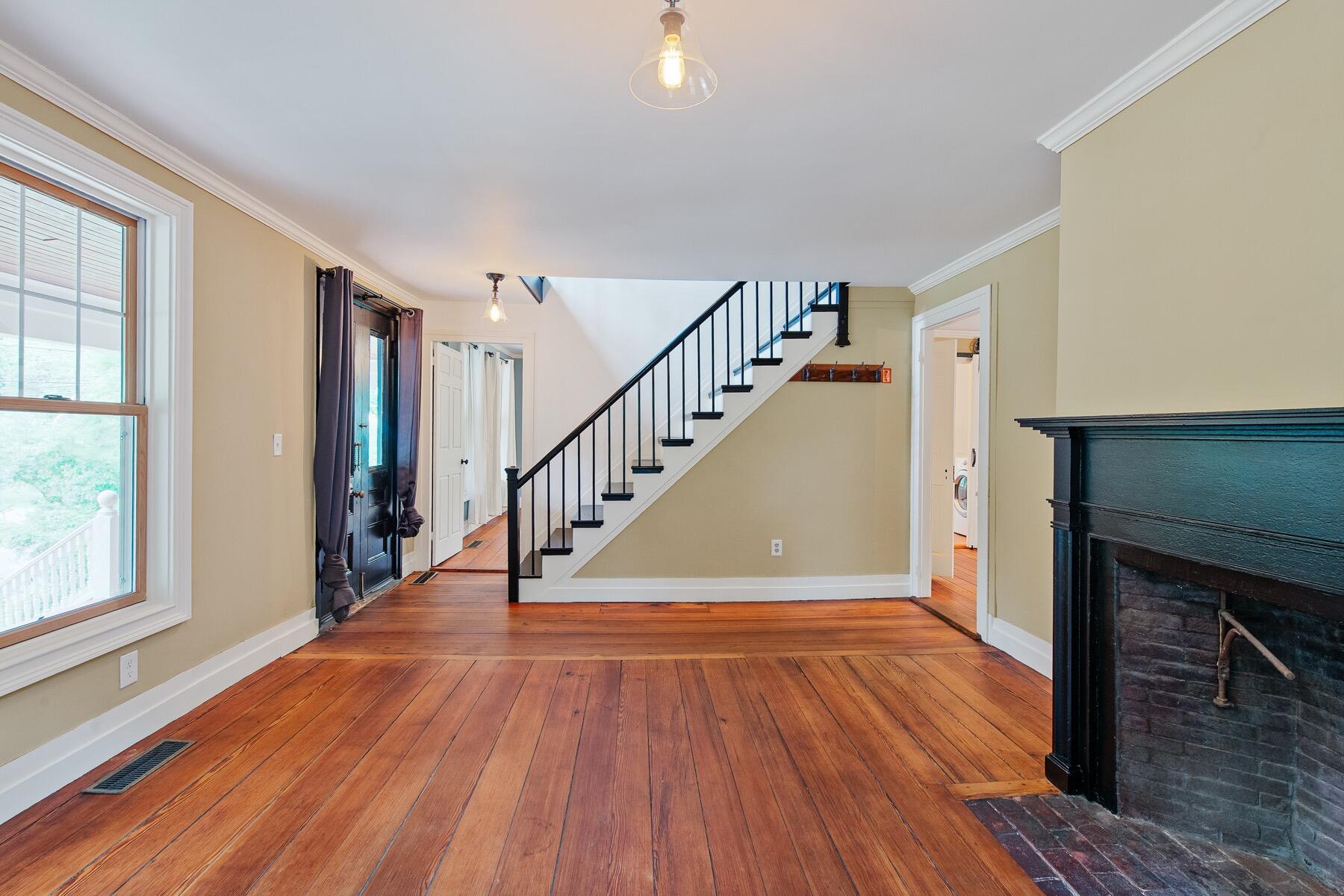 1276 County Road Cataumet MA 02534