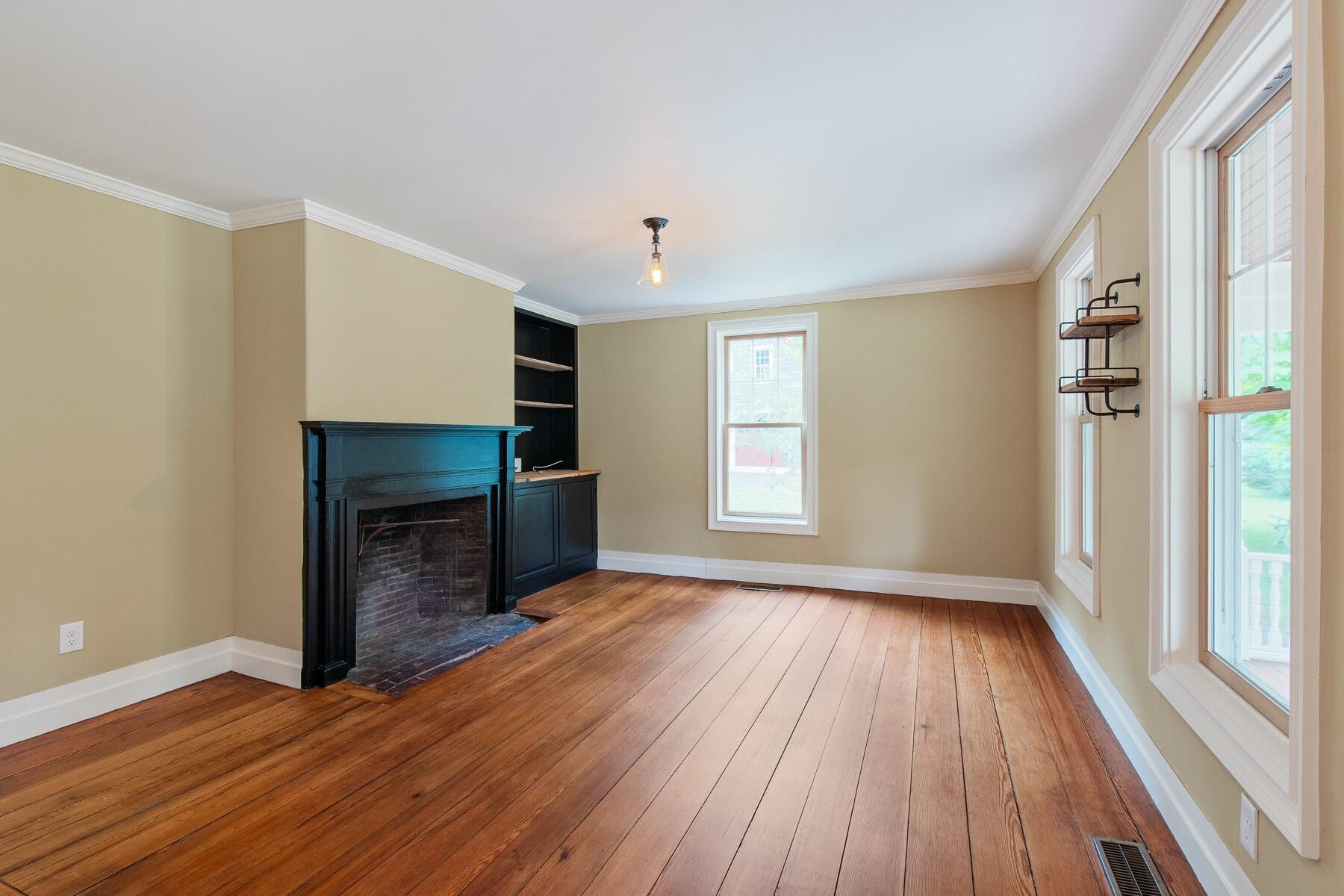 1276 County Road Cataumet MA 02534