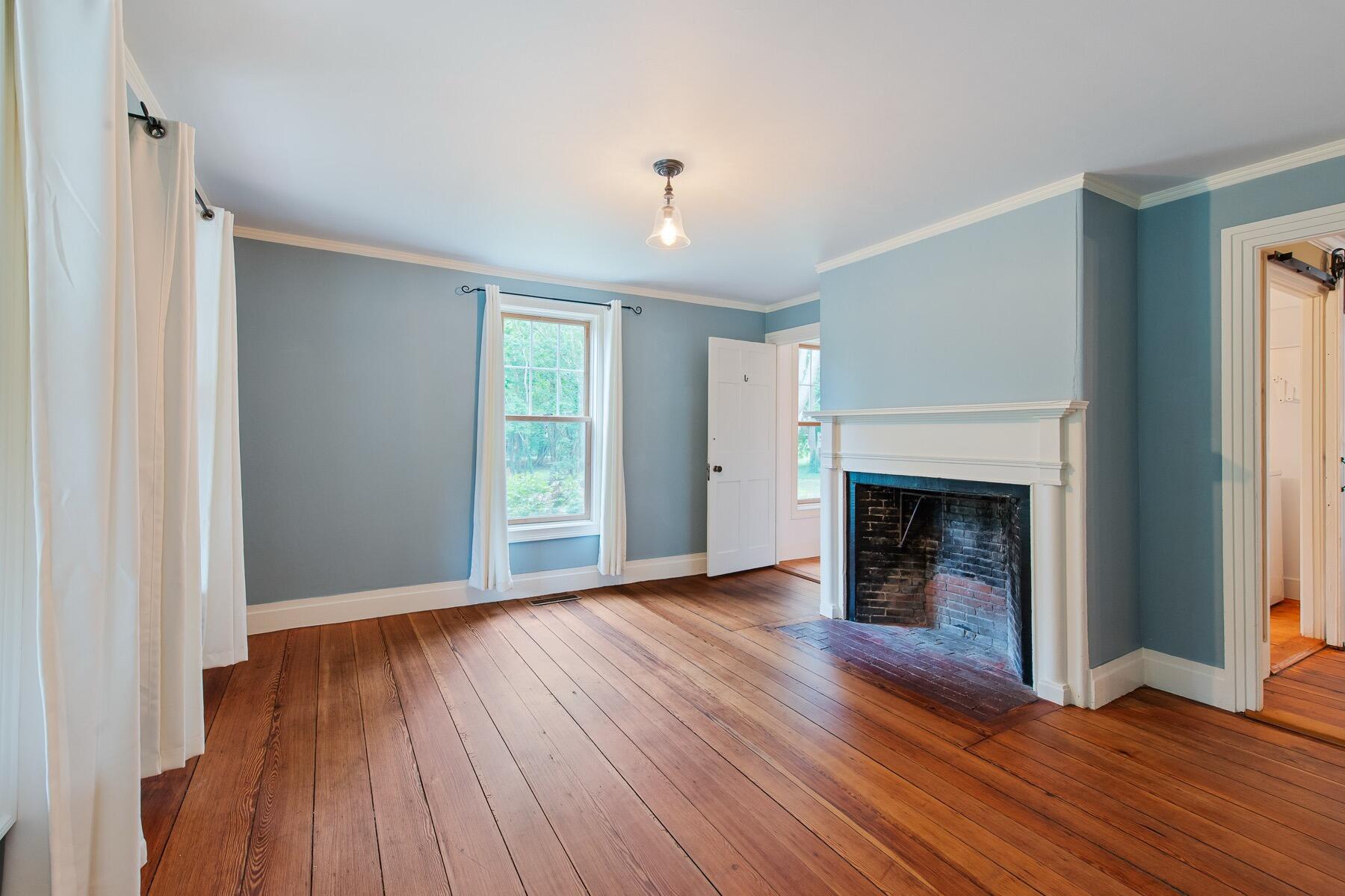 1276 County Road Cataumet MA 02534
