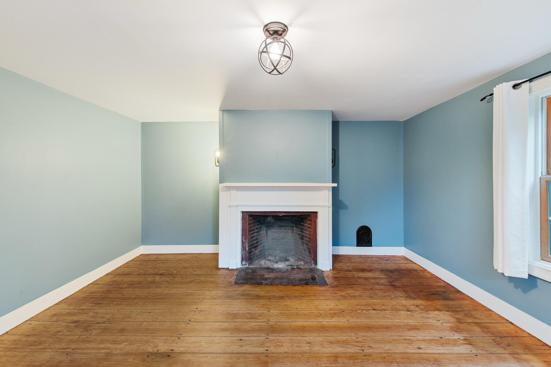1276 County Road Cataumet MA 02534