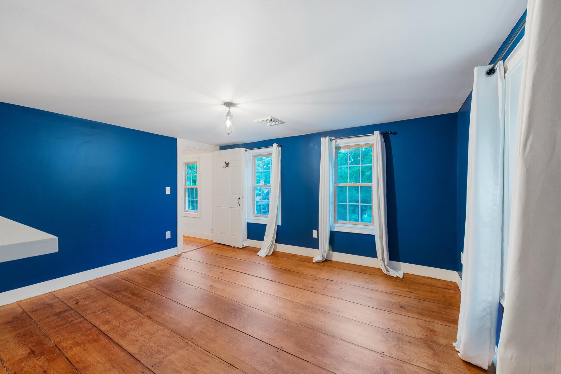1276 County Road Cataumet MA 02534