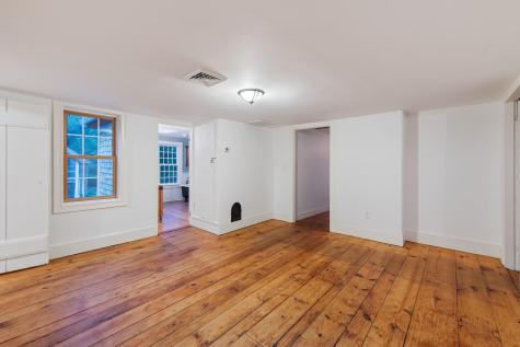 1276 County Road Cataumet MA 02534