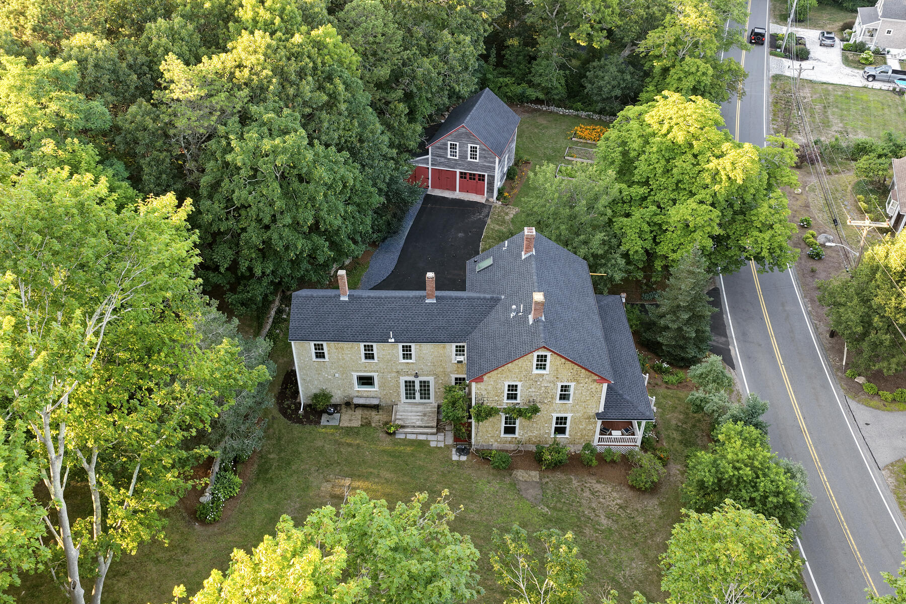 1276 County Road Cataumet MA 02534