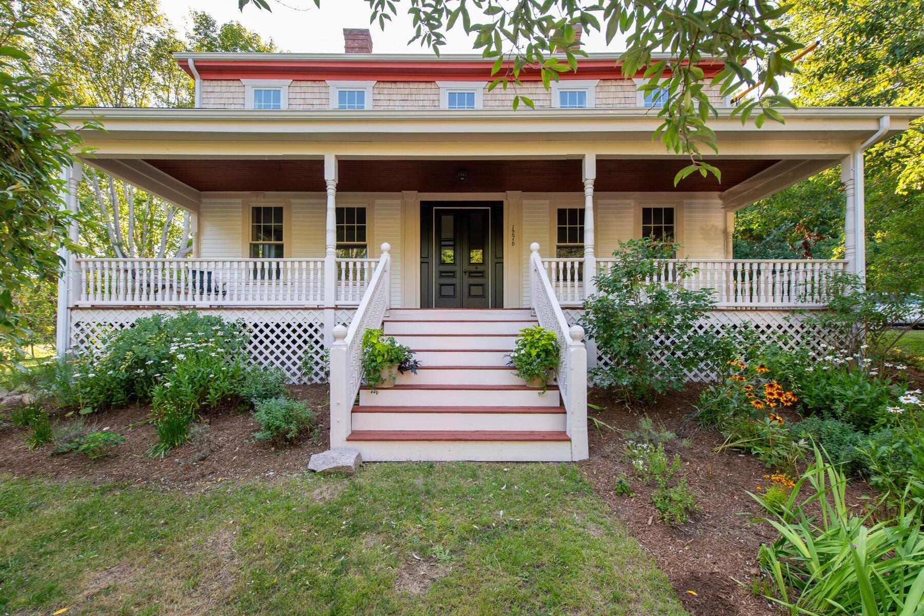 1276 County Road Cataumet MA 02534