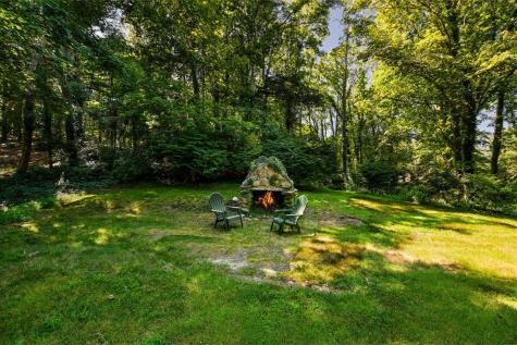 72 Benjamin Nyes Lane Falmouth MA 02540