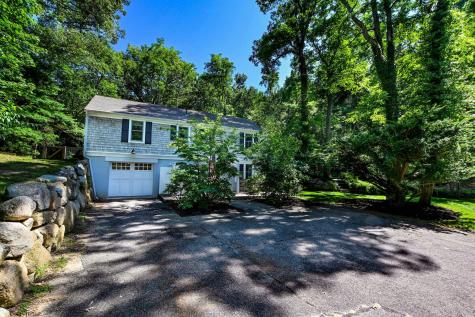 72 Benjamin Nyes Lane Falmouth MA 02540