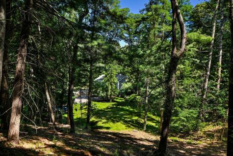 72 Benjamin Nyes Lane Falmouth MA 02540