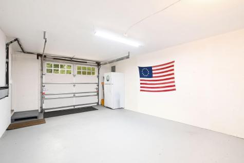 72 Benjamin Nyes Lane Falmouth MA 02540