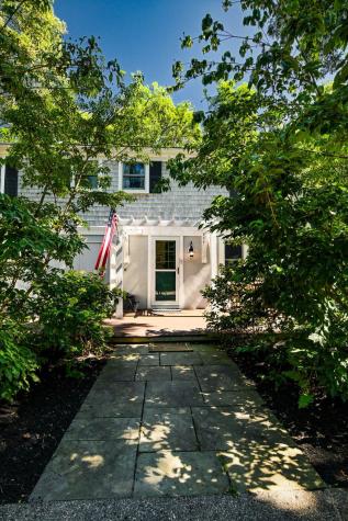 72 Benjamin Nyes Lane Falmouth MA 02540