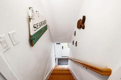 72 Benjamin Nyes Lane Falmouth MA 02540
