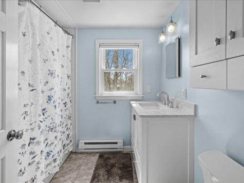17 Swallow Street Falmouth MA 02536