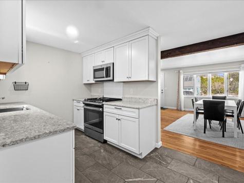 17 Swallow Street Falmouth MA 02536
