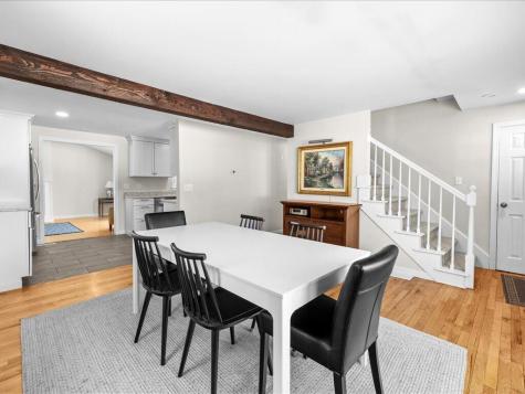 17 Swallow Street Falmouth MA 02536