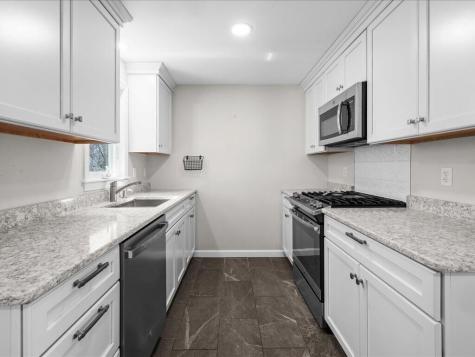 17 Swallow Street Falmouth MA 02536