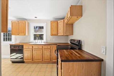365 Phinneys Lane Barnstable MA 02632