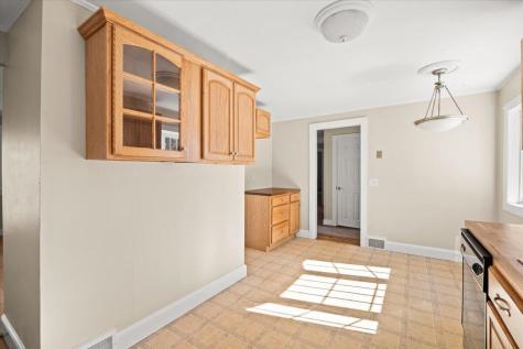 365 Phinneys Lane Barnstable MA 02632