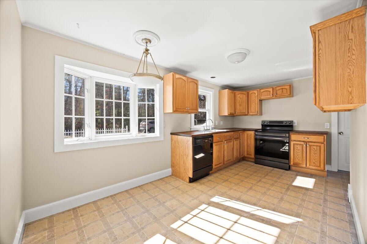 365 Phinneys Lane Barnstable MA 02632