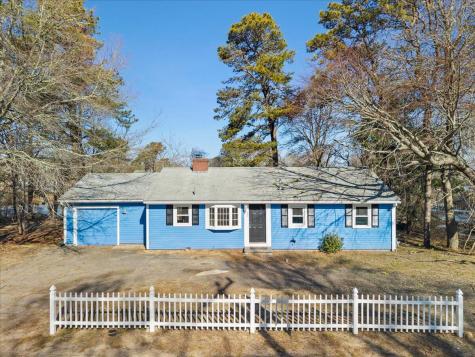 365 Phinneys Lane Barnstable MA 02632
