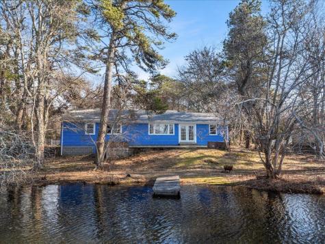 365 Phinneys Lane Barnstable MA 02632